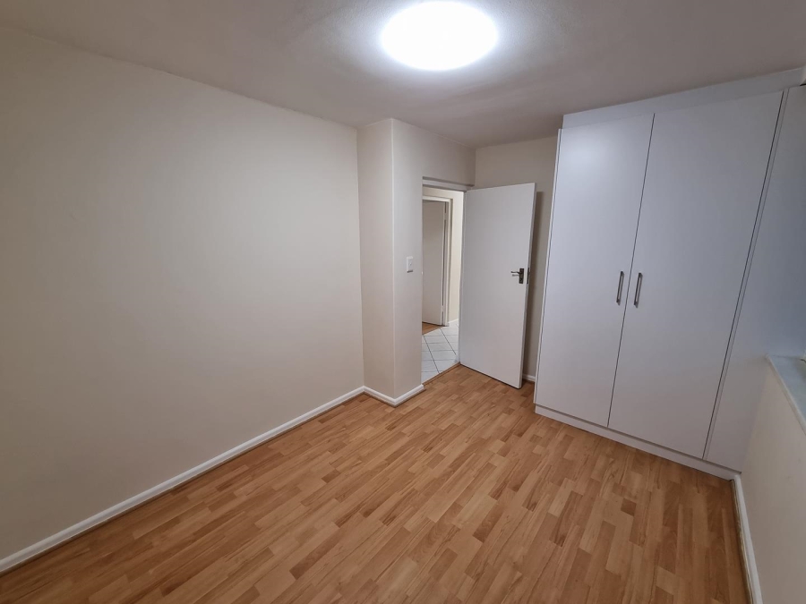 3 Bedroom Property for Sale in Vredehoek Western Cape